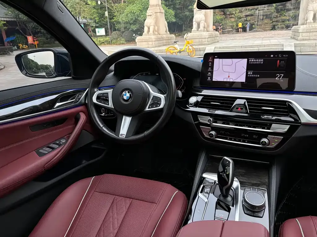 BMW 5 Series — фото 10