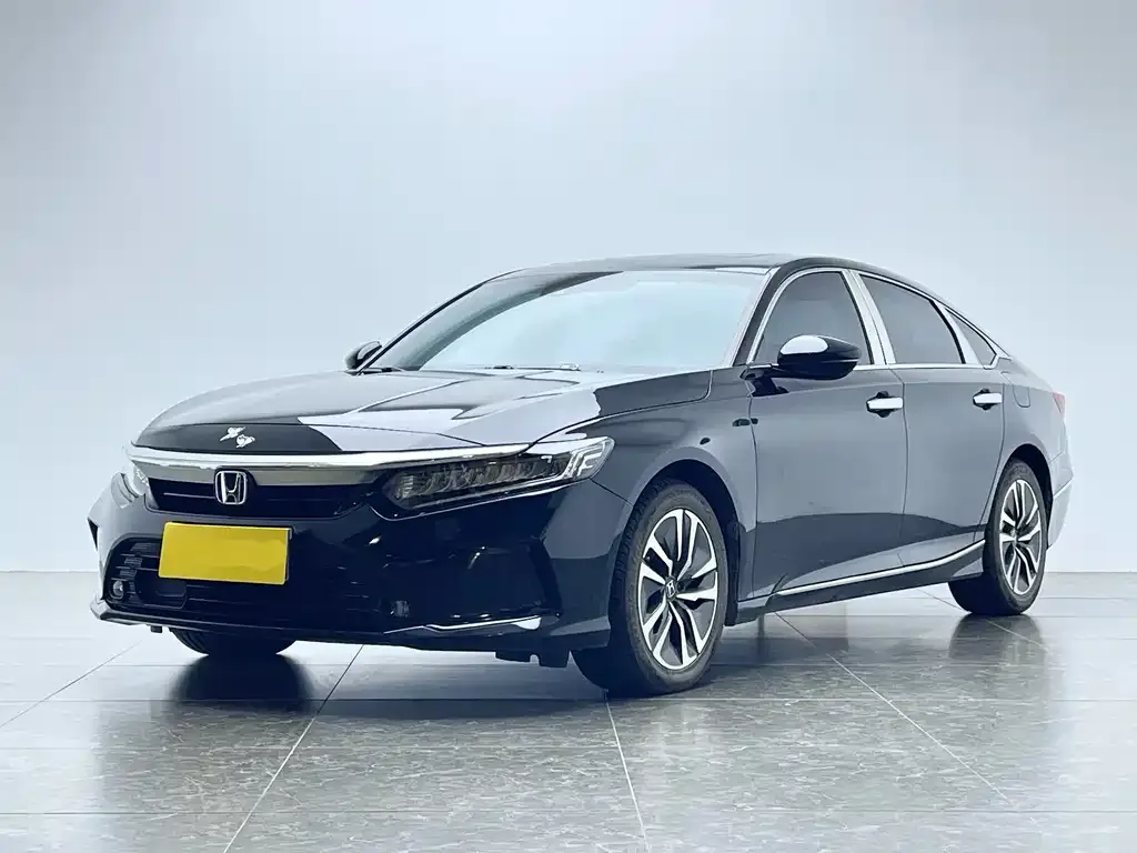 Honda Inspire 2023 из CN, фото 1