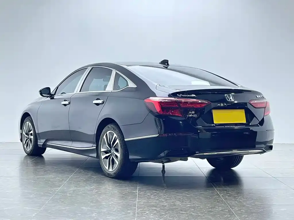 Honda Inspire 2023 из CN, фото 3