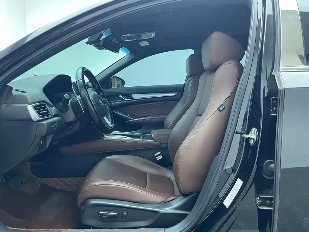 Honda Inspire 2023 из CN, фото 9