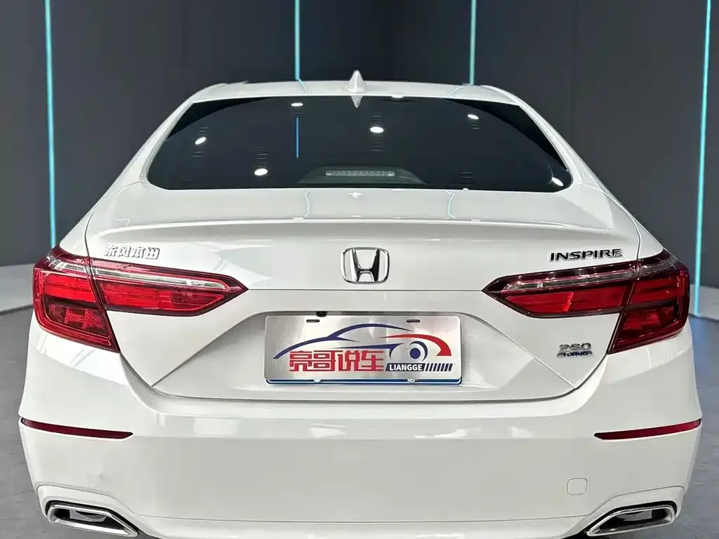 Honda Inspire — фото 7