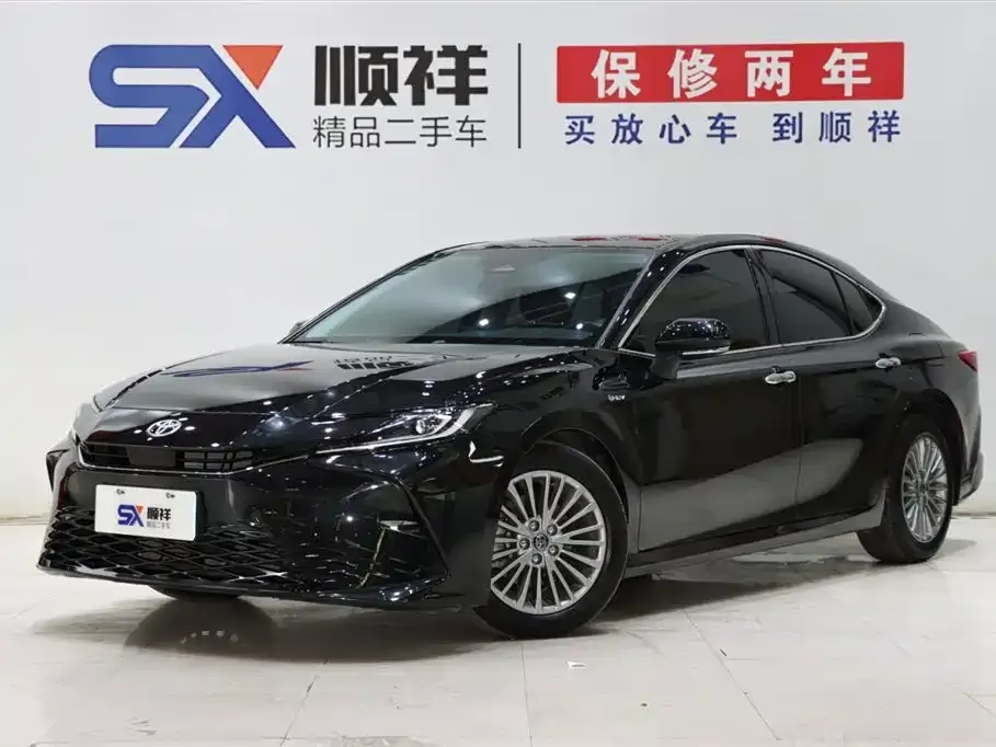 Toyota Camry 2025 из CN, фото 1