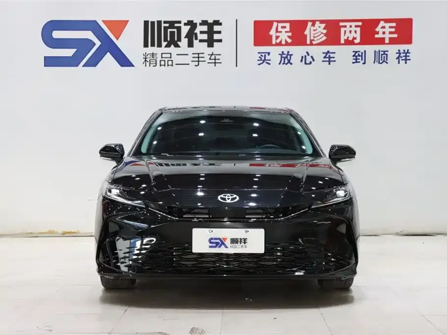 Toyota Camry 2025 из CN, фото 2