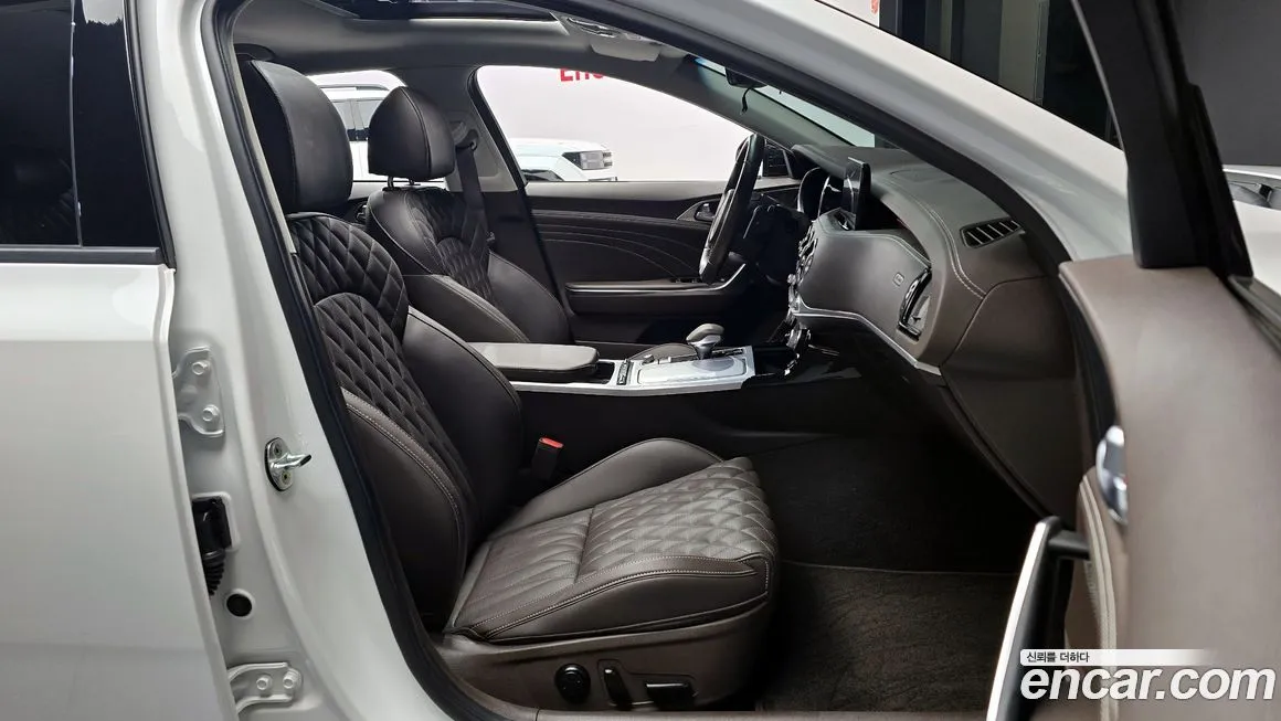 Kia Stinger 2023 из KR, фото 10