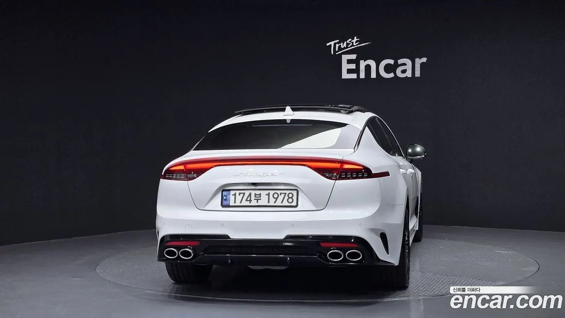 Kia Stinger 2023 из KR, фото 4