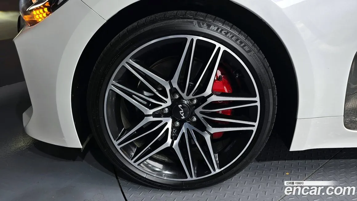 Kia Stinger 2023 из KR, фото 5