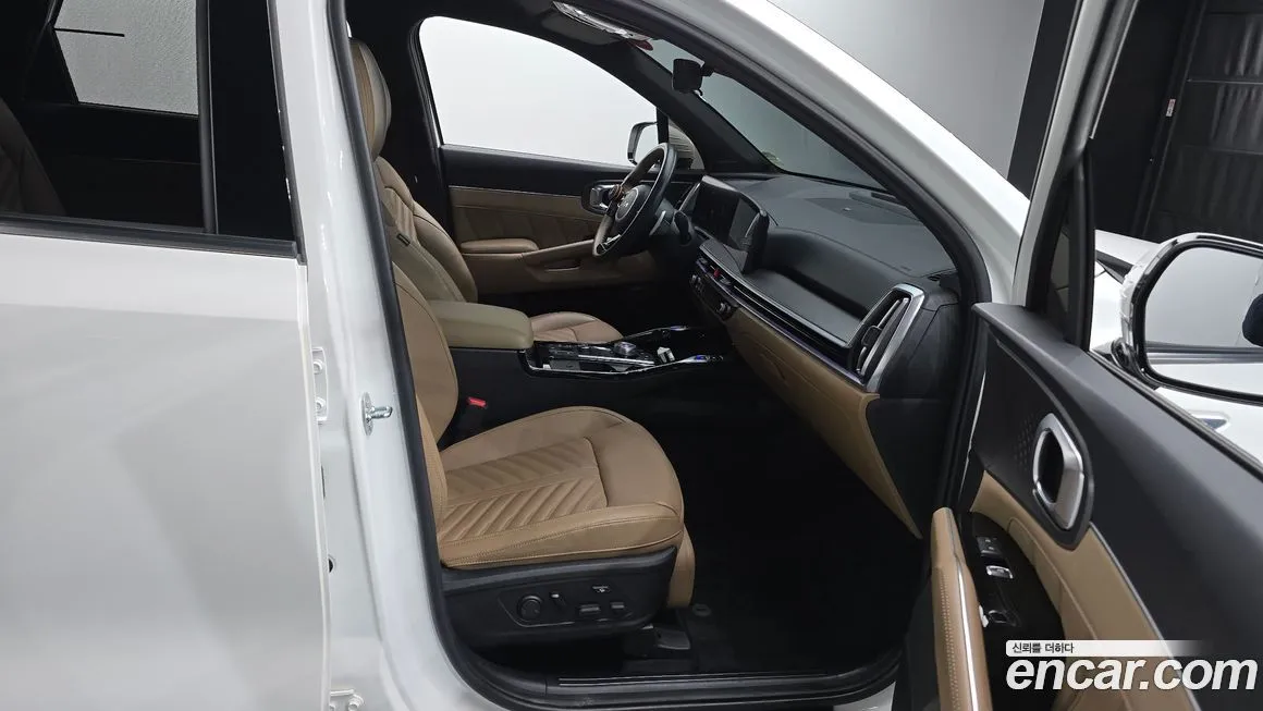 Kia Sorento — фото 10