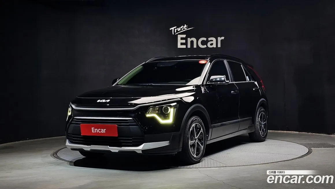 Kia Niro — фото 1