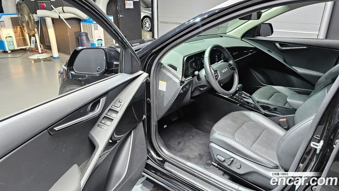 Kia Niro — фото 10