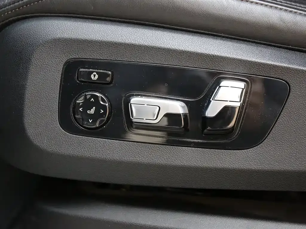 BMW X7 2024 из CN, фото 10