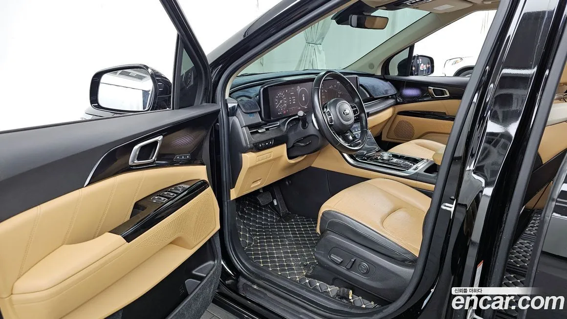 Kia Carnival — фото 10