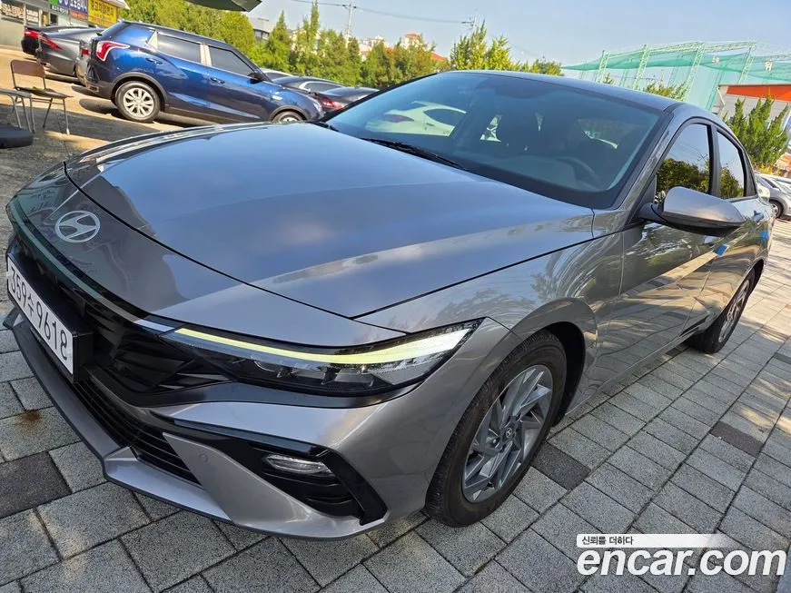 Hyundai AVANTE — фото 3