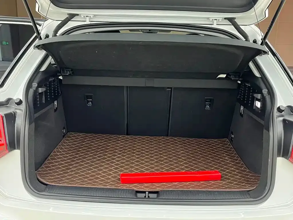Audi Q2L 2022 из CN, фото 9