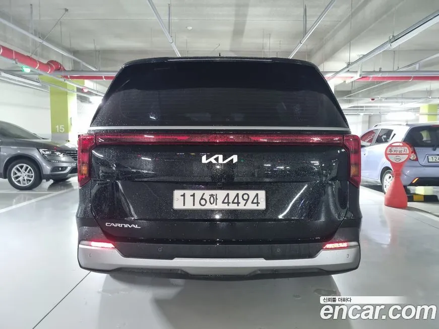 Kia Carnival — фото 4