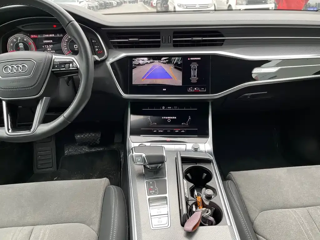 Audi A6L 2023 из CN, фото 8