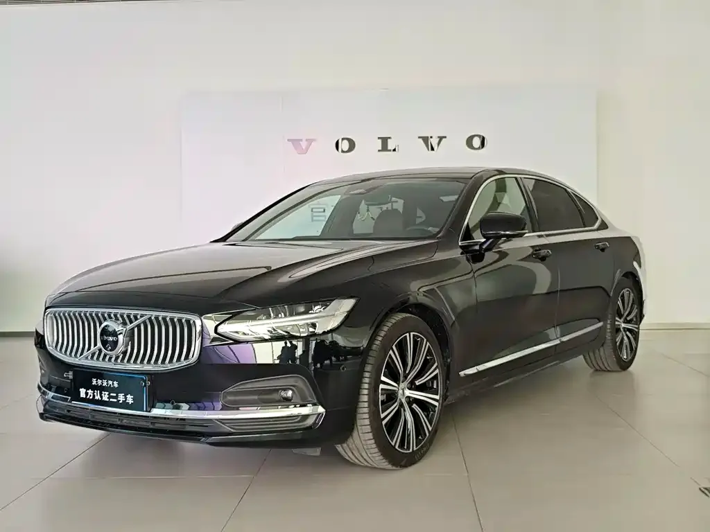 Volvo S90 — фото 1