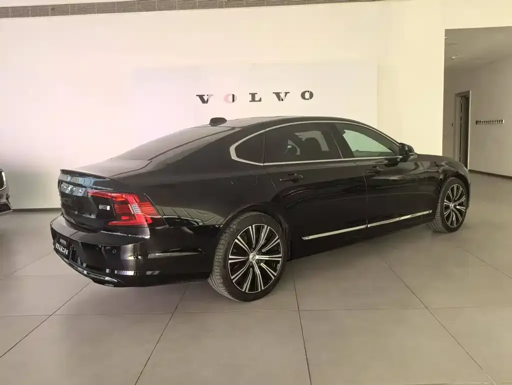Volvo S90 — фото 7