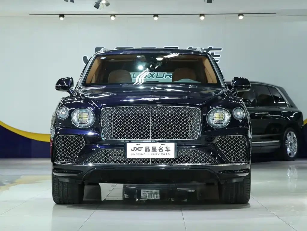 Bentley Bentayga 2021 из CN, фото 2