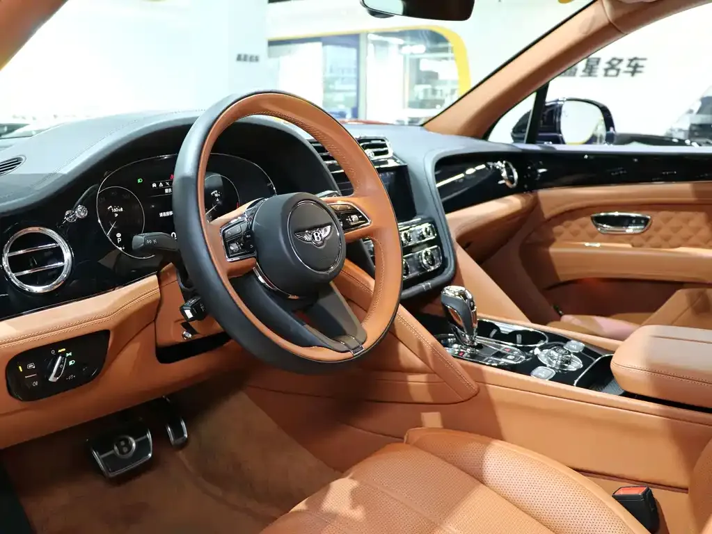 Bentley Bentayga 2021 из CN, фото 5