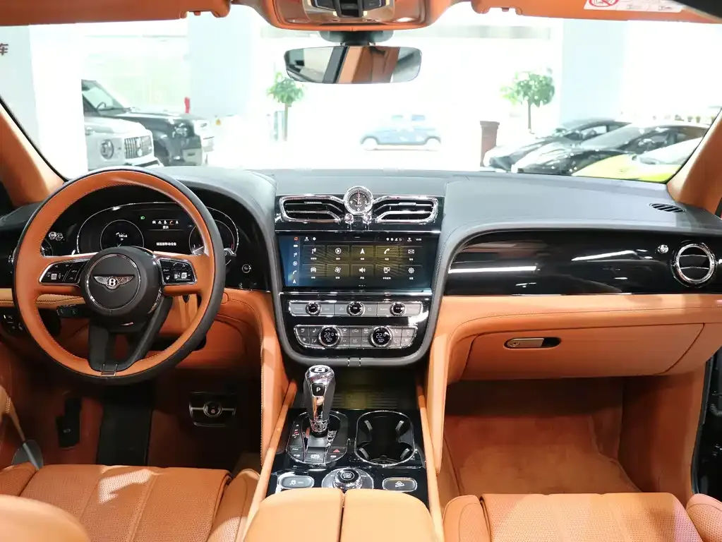 Bentley Bentayga 2021 из CN, фото 7