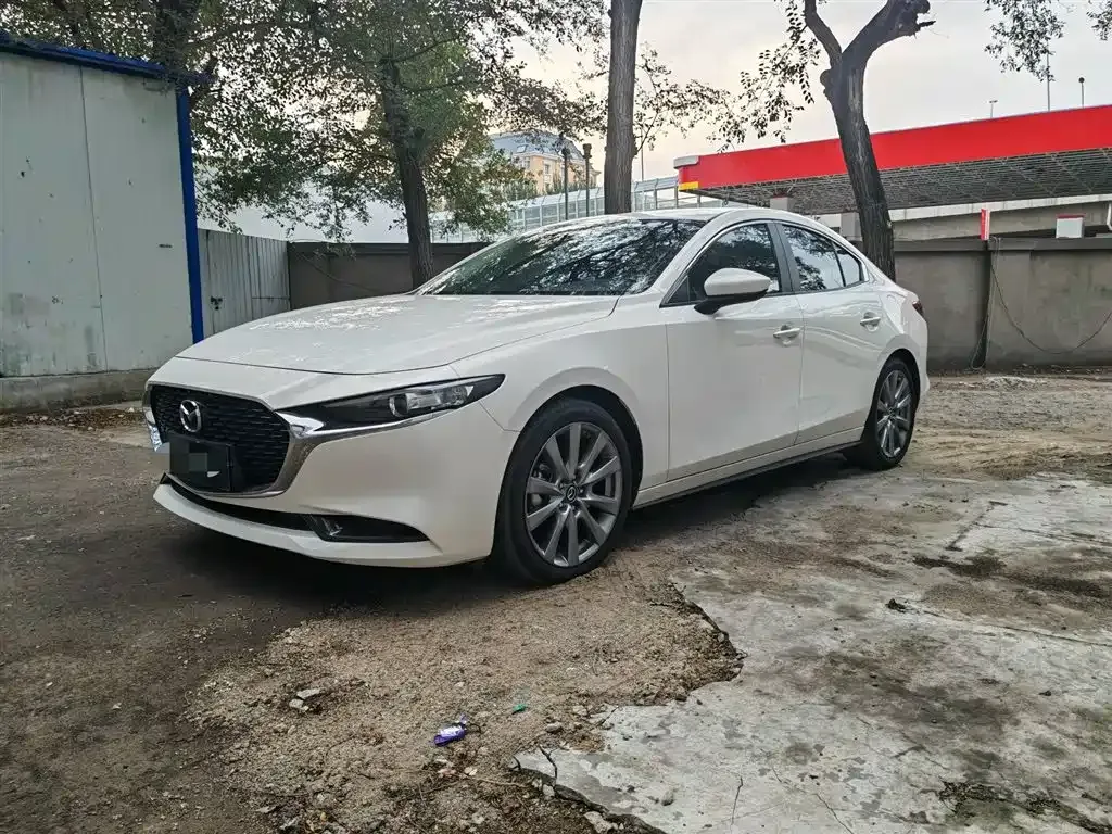 Mazda 3 Axela — фото 2