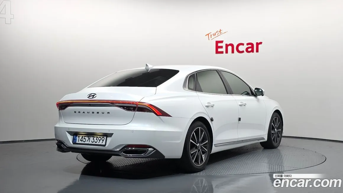 Hyundai Grandeur 2022 из KR, фото 2