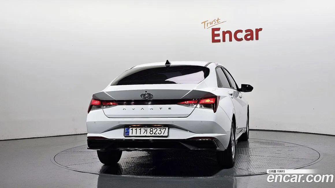 Hyundai AVANTE — фото 4