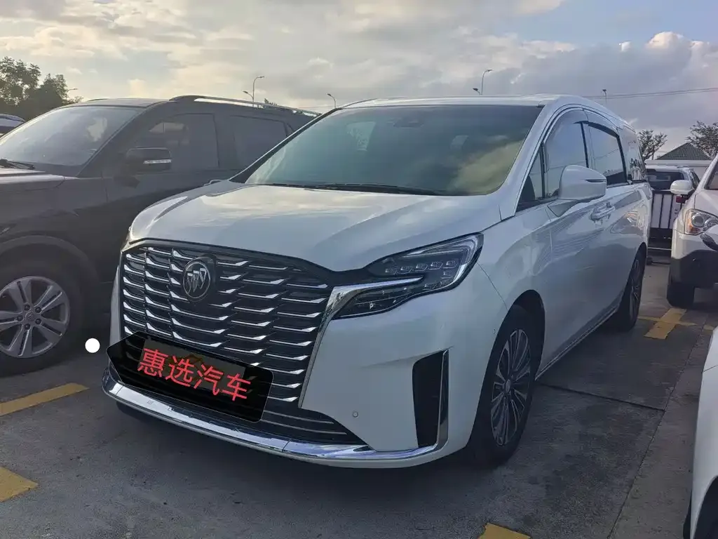 Buick GL8 2023 из CN, фото 1