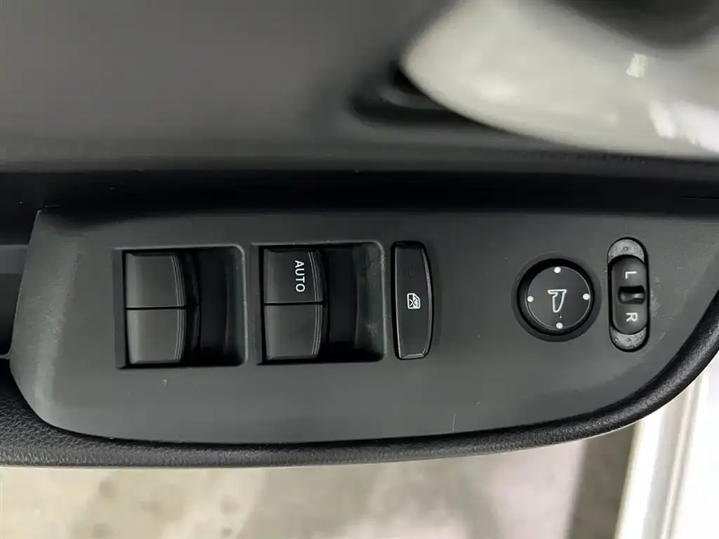 Honda Fit — фото 9