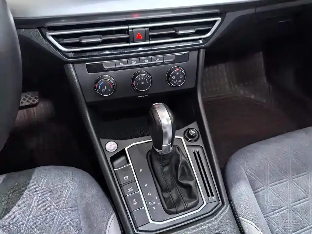 Volkswagen Lavida 2023 из CN, фото 8