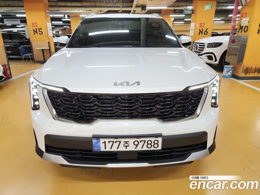 Kia Sorento — фото 1
