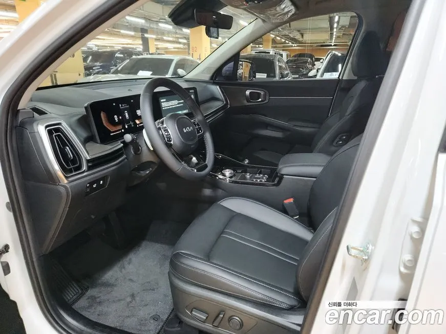 Kia Sorento — фото 9