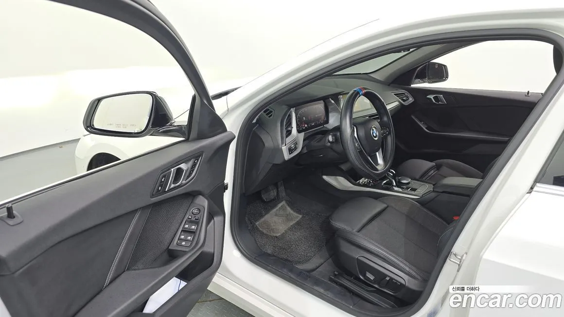 BMW 1-Series 2021 из KR, фото 10