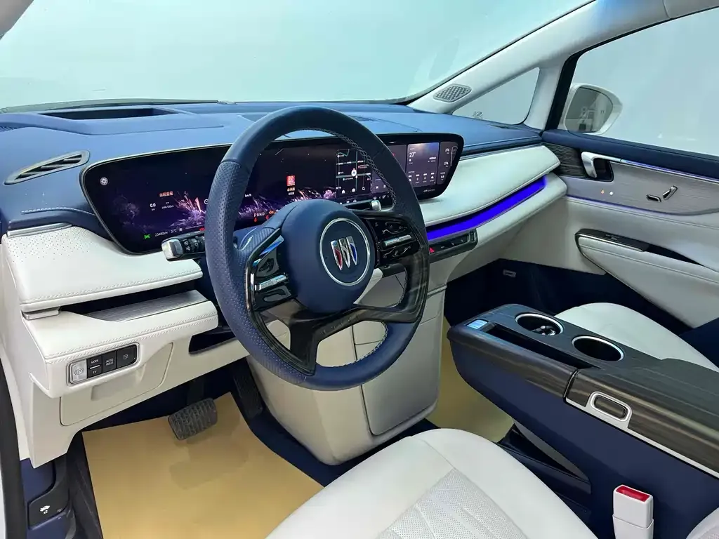 Buick GL8 Hybrid — фото 4