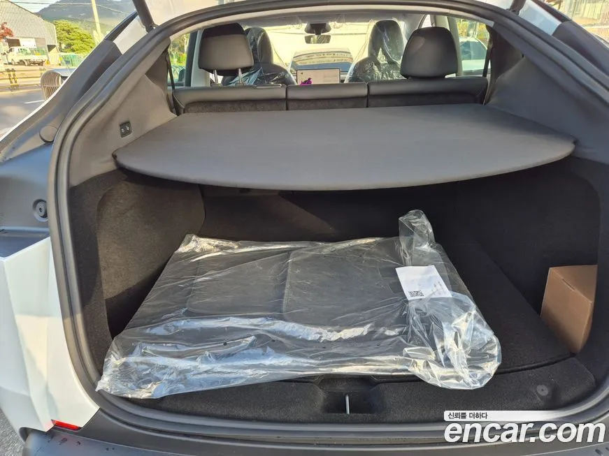 Tesla Model Y 2025 из KR, фото 8