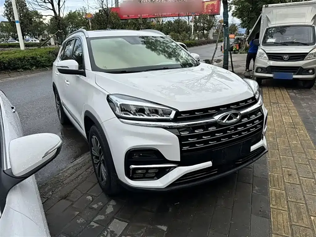 Chery Tiggo 8 — фото 8