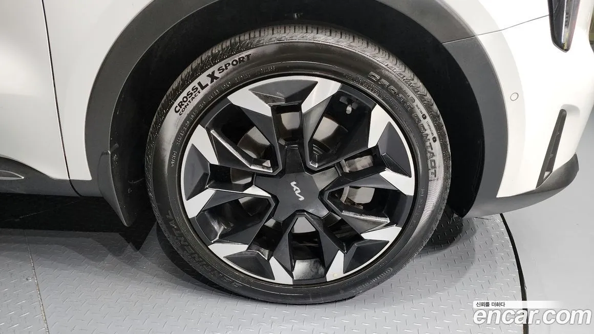 Kia Sorento — фото 5