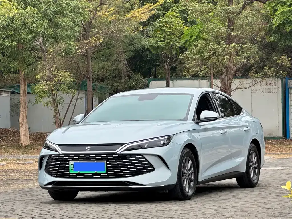 BYD Qin L — фото 1