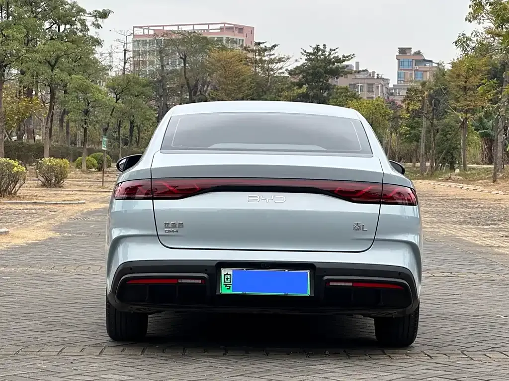 BYD Qin L — фото 4