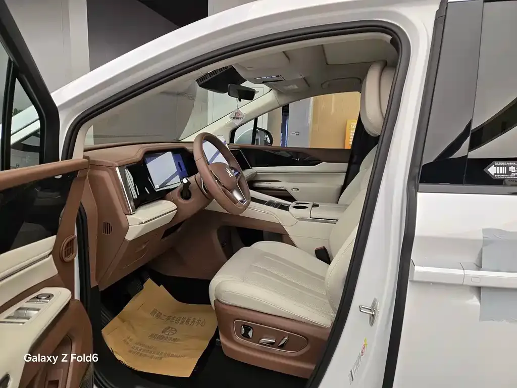 BYD Xia 2025 из CN, фото 4