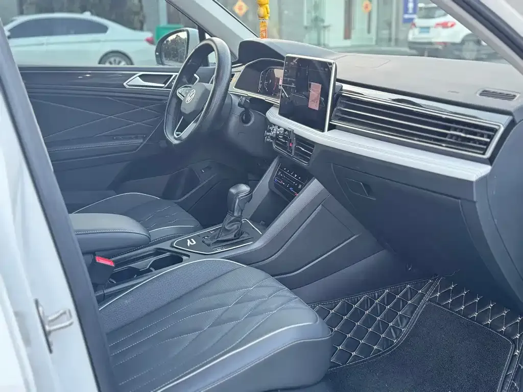 Volkswagen Tiguan L 2023 из CN, фото 7