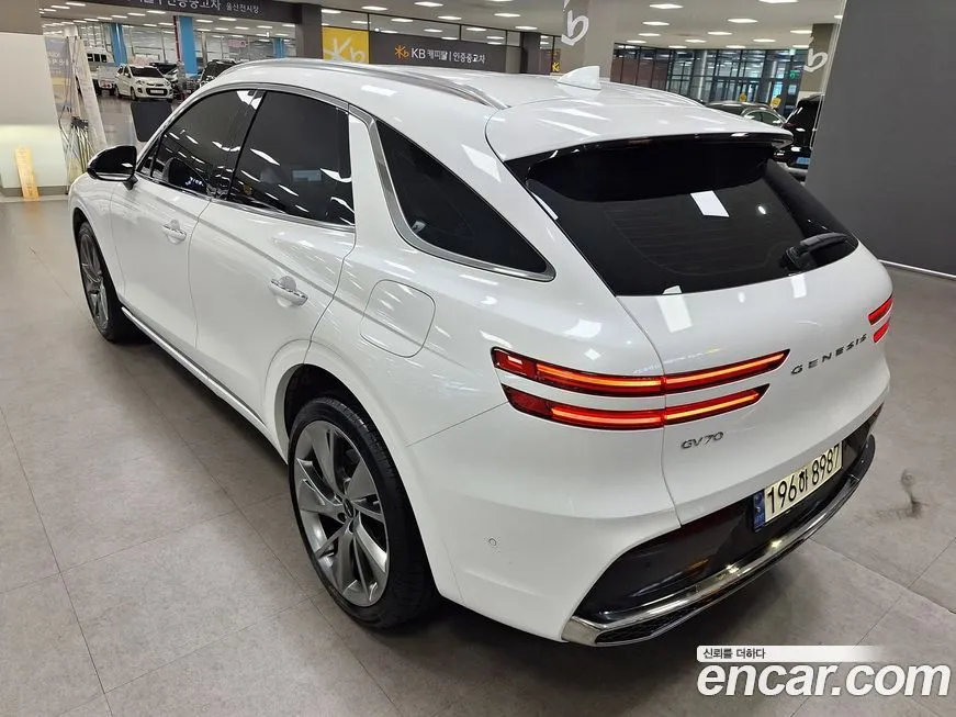 Genesis GV70 2025 из KR, фото 2