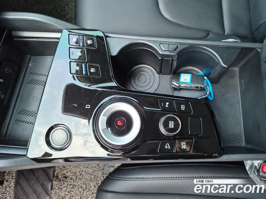 Kia Sportage — фото 10
