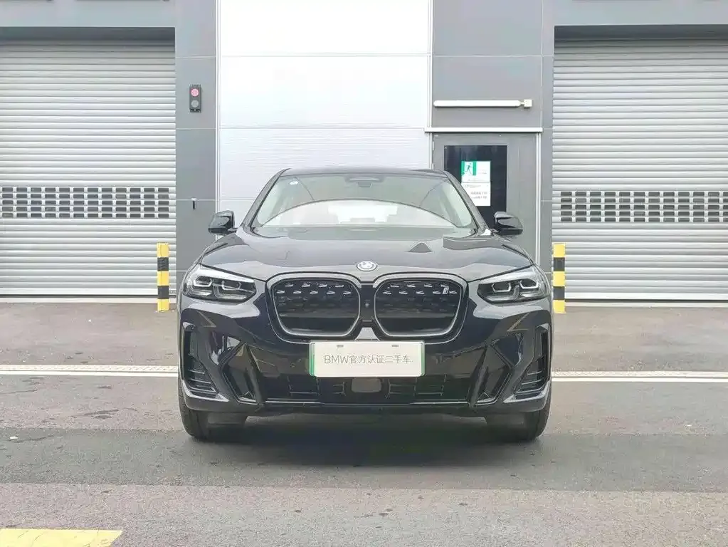 BMW iX3 2024 из CN, фото 2