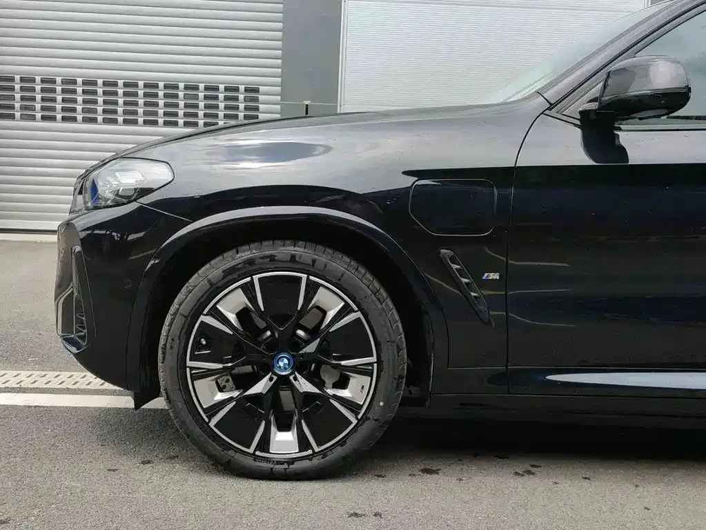 BMW iX3 2024 из CN, фото 6
