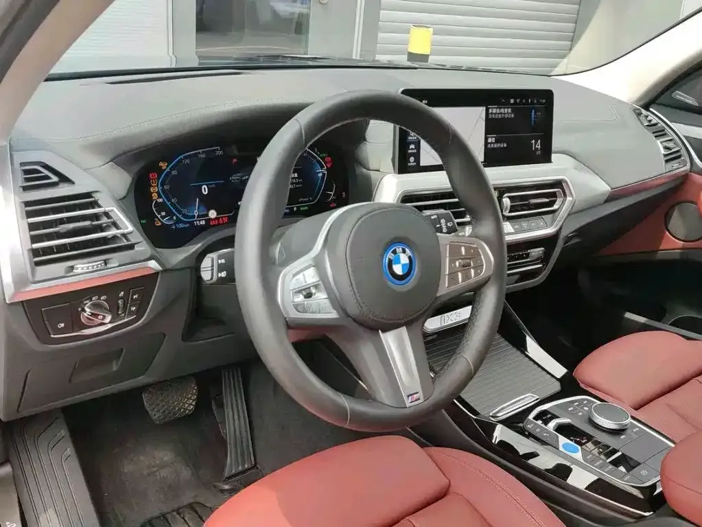 BMW iX3 2024 из CN, фото 7