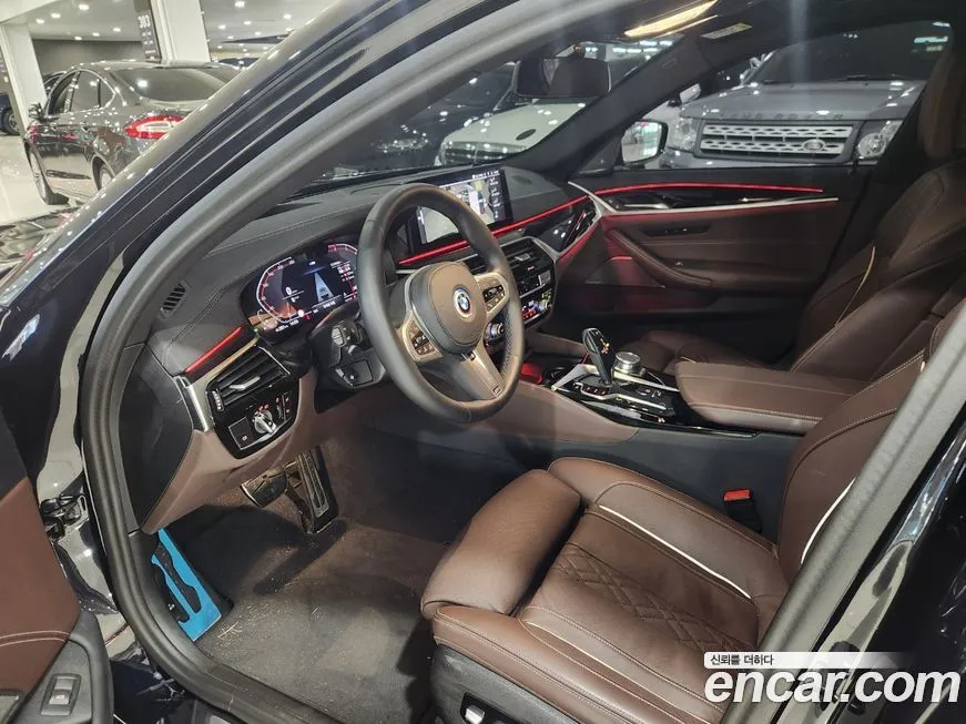 BMW 5-Series 2023 из KR, фото 10