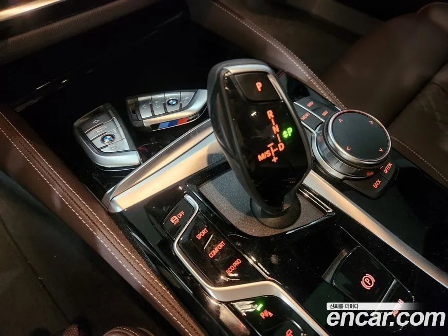 BMW 5-Series 2023 из KR, фото 9