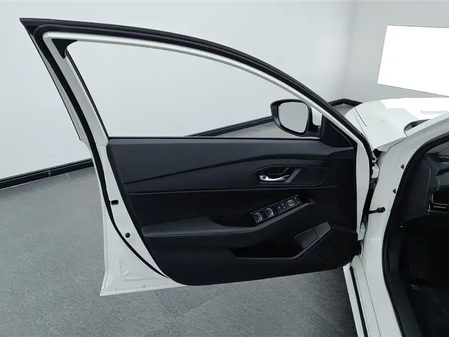 Honda Inspire 2023 из CN, фото 7