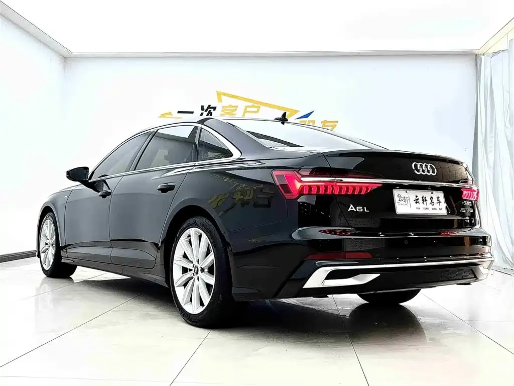 Audi A6L 2024 из CN, фото 4